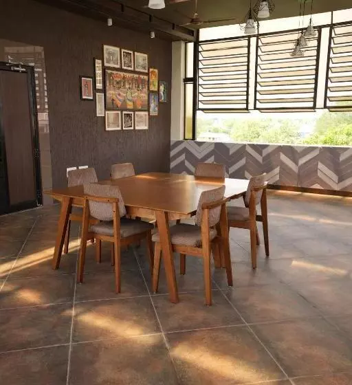 Hotelli Sri Ambal Grand