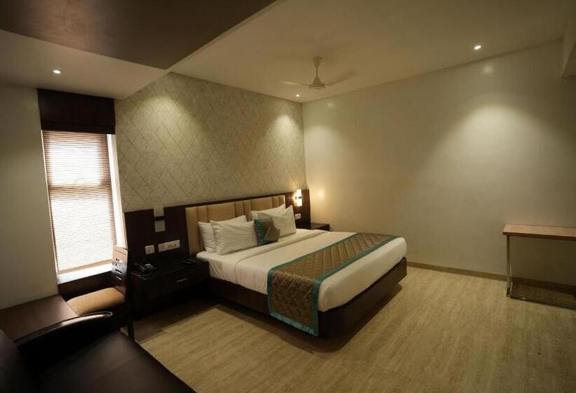 Hotel Sri Ambal Grand