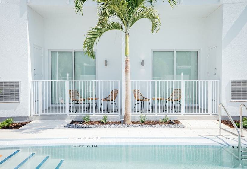 Mint House St. Petersburg   Downtown