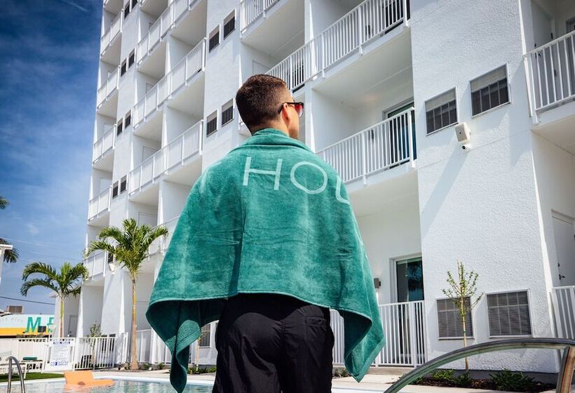 Mint House St. Petersburg   Downtown