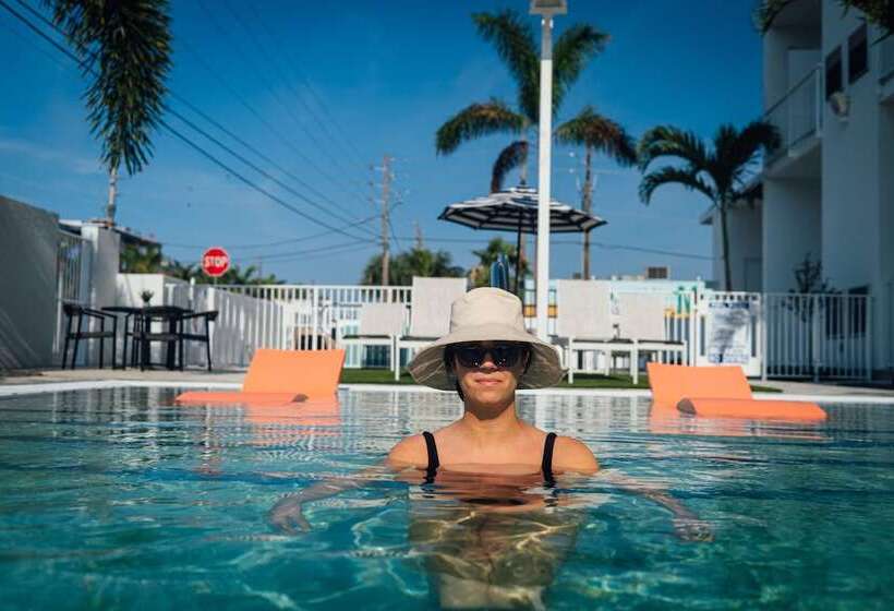 Mint House St. Petersburg   Downtown