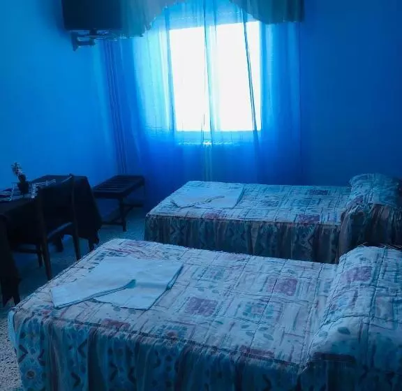 ペンション Hostal Juli Bureba