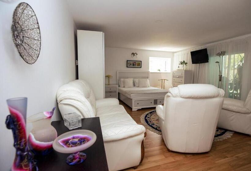 Пансион Snagov Belvedere Lake