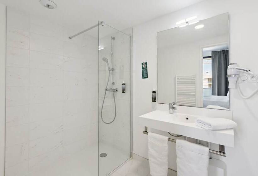 All Suites Paris Ouest Colombes