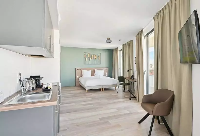 All Suites Paris Ouest Colombes