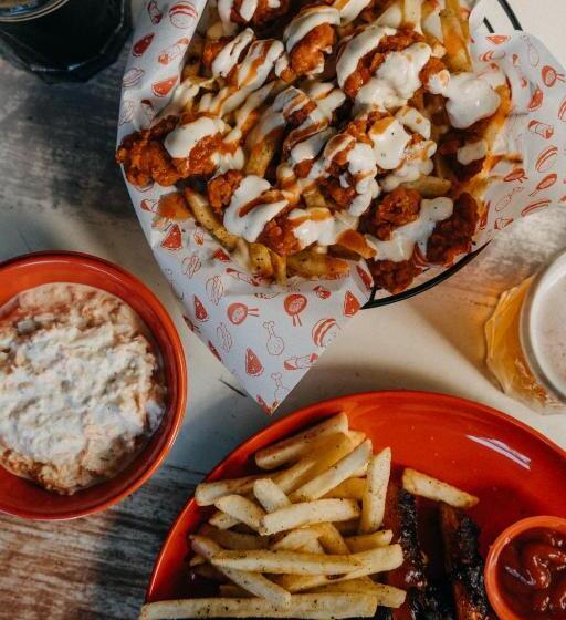 Hotel Island Lyfe Adventures