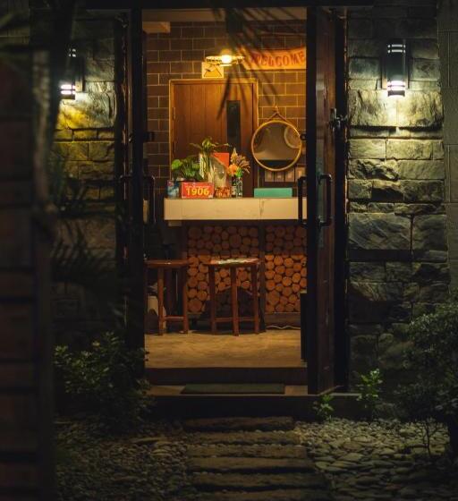 Hotel Island Lyfe Adventures