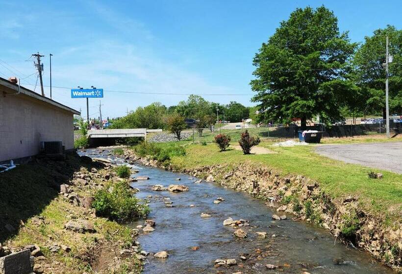 מוטל Executive Inn