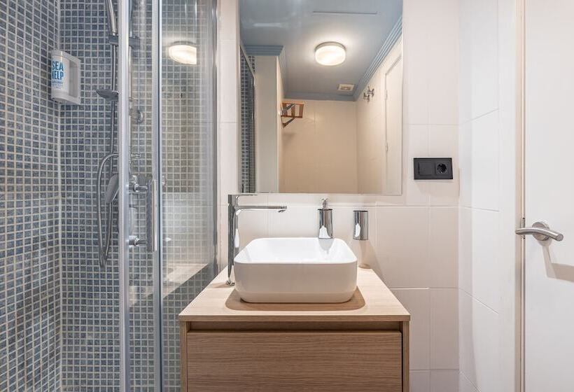 پانسیون Granada Suites By Olala Homes