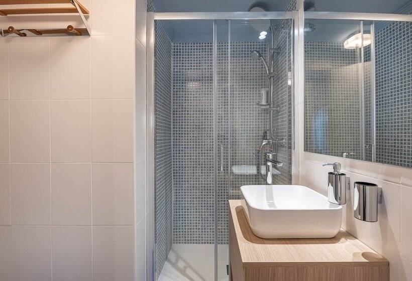 پانسیون Granada Suites By Olala Homes