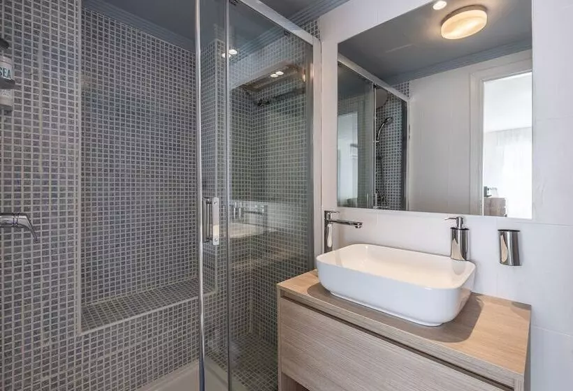پانسیون Granada Suites By Olala Homes