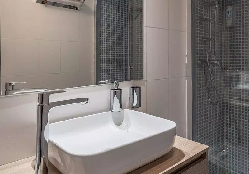 پانسیون Granada Suites By Olala Homes