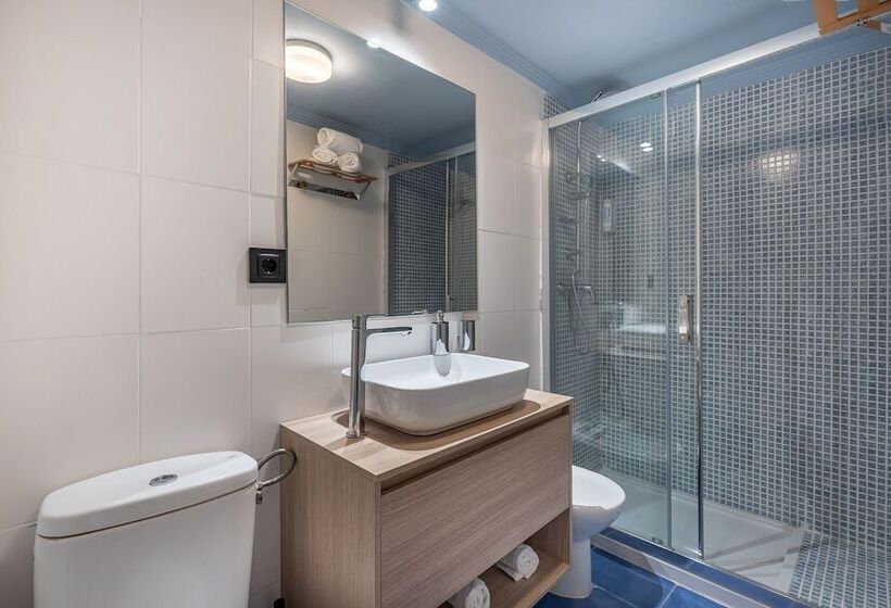 پانسیون Granada Suites By Olala Homes