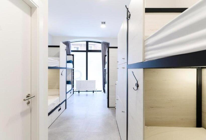 پانسیون Logunes