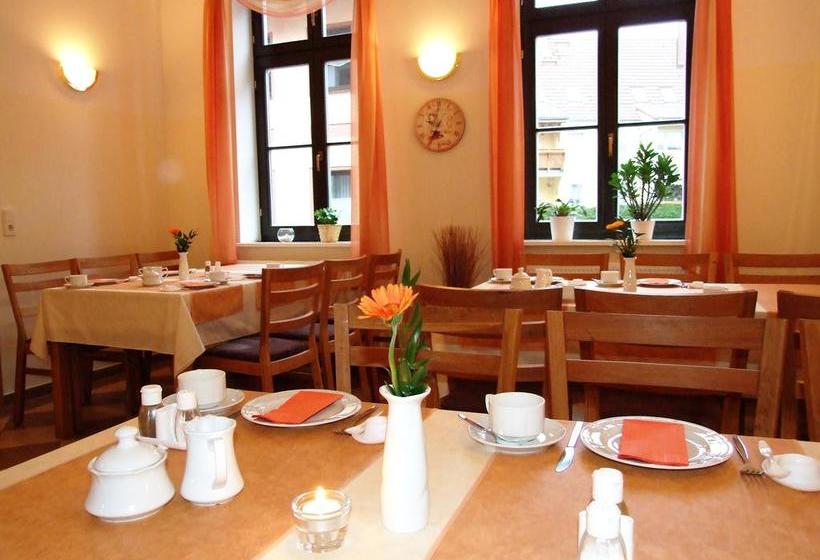 בית מלון כפרי Waren Alte Warener Zeitung