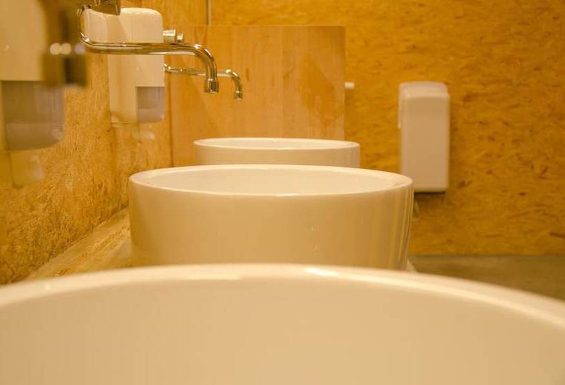 호텔 Basecamp Bonn