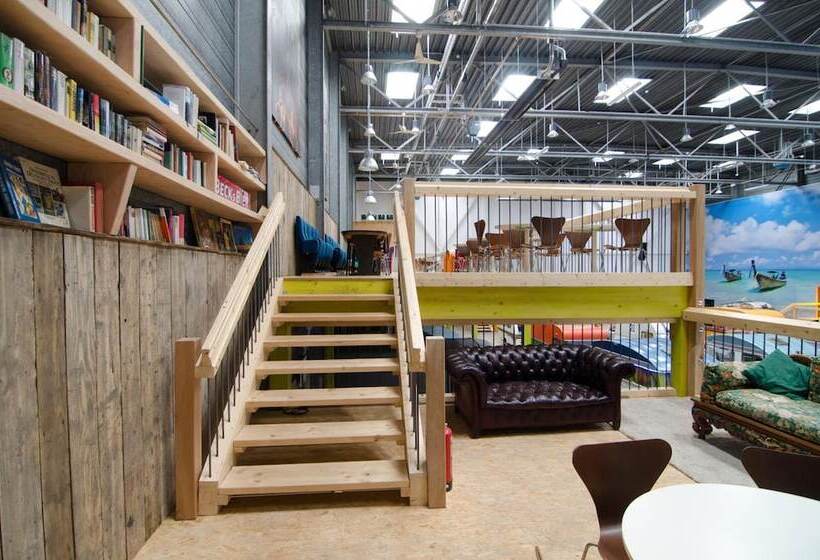 호텔 Basecamp Bonn