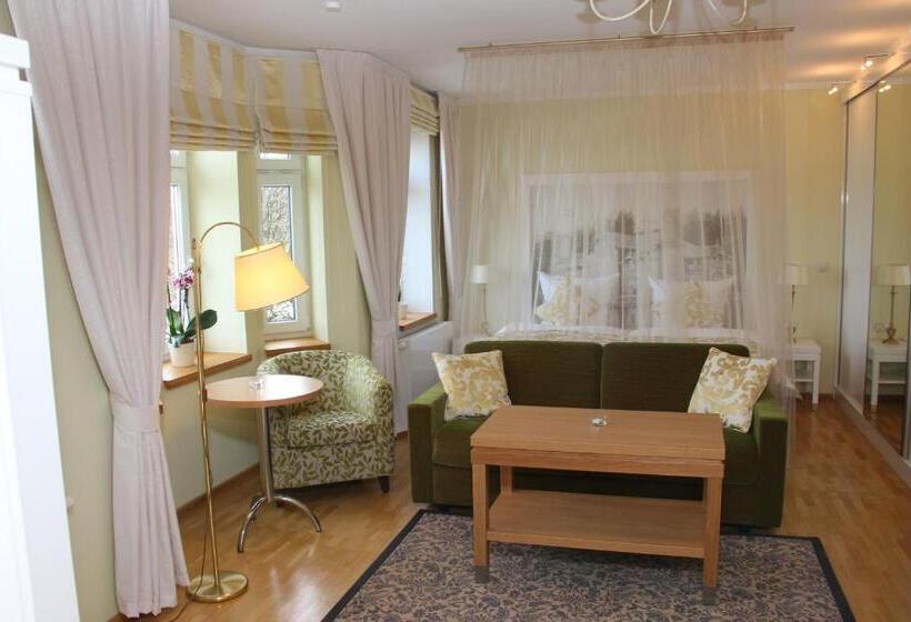 酒店 & Café Daheim