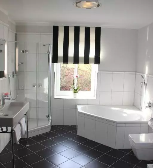 Hotelli & Café Daheim