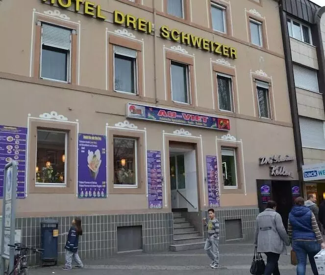 Hotelli Drei Schweizer