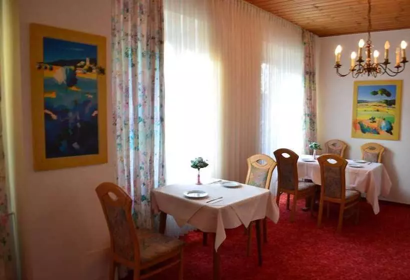 Hotelli Drei Schweizer