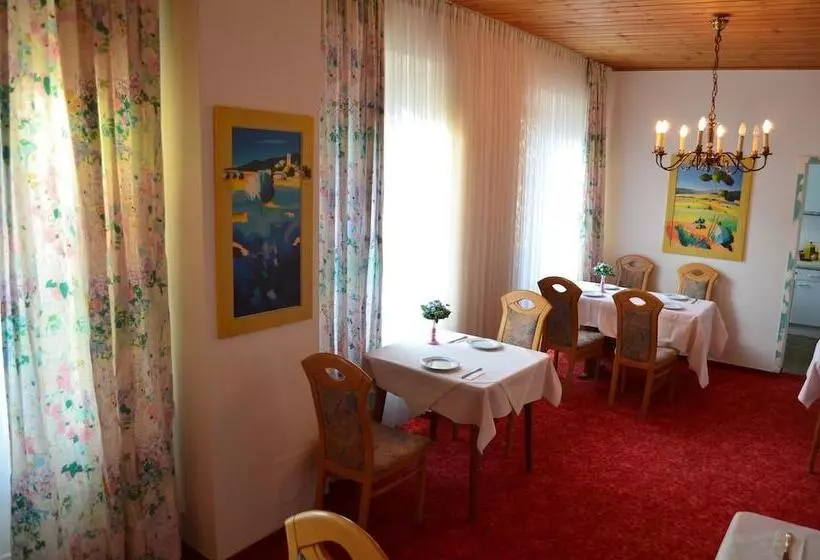 Hotelli Drei Schweizer