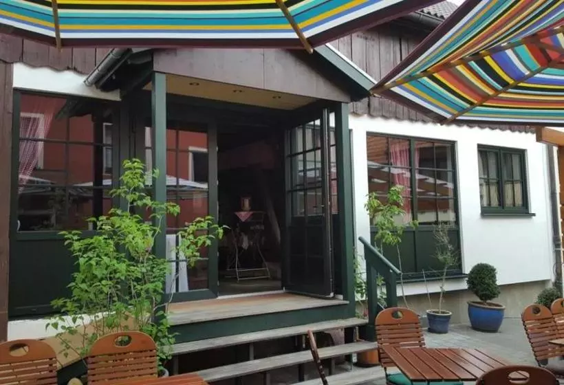 Hotelli Ehinger Rose