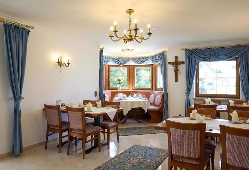 Hotelli Garni Demmel