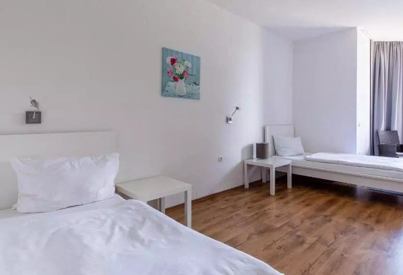 Hotelli Garni Zum Dorfbrunnen