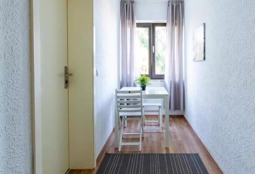 Hotelli Garni Zum Dorfbrunnen