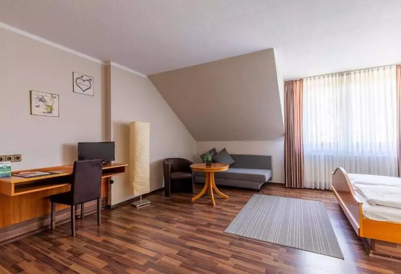 Hotelli Garni Zum Dorfbrunnen