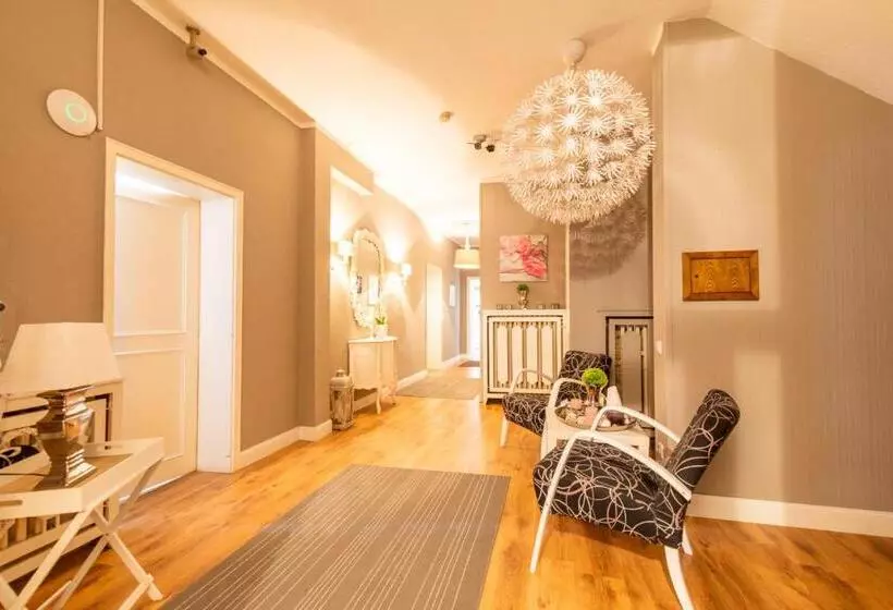 Hotelli Garni Zum Dorfbrunnen