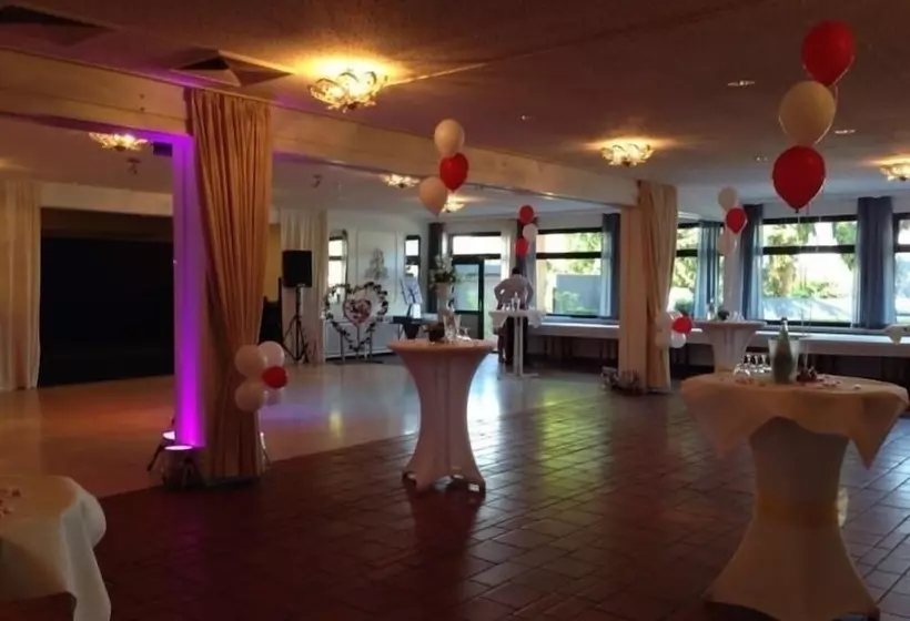 Hotelli Garni Zum Dorfbrunnen