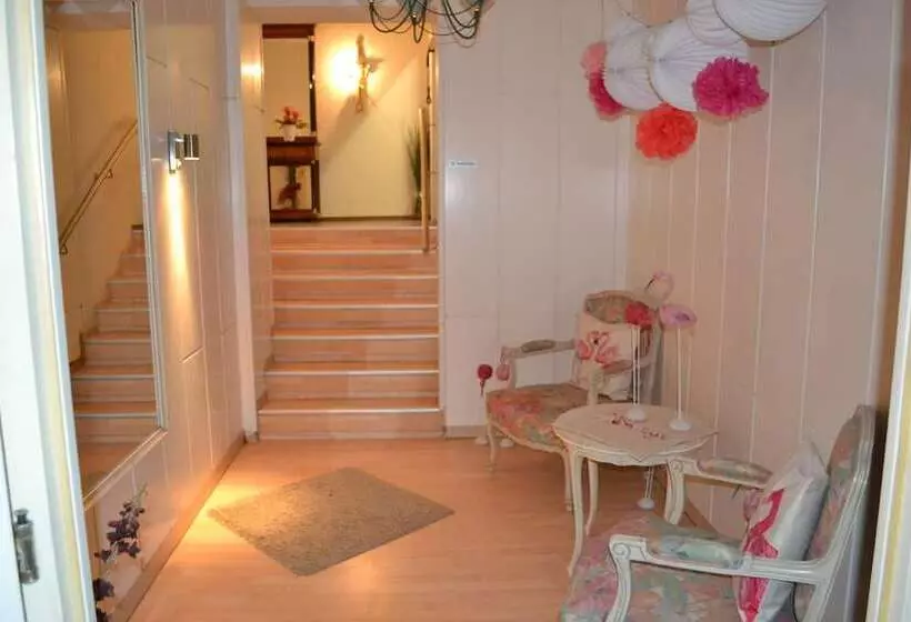 Hotelli Garni Zum Dorfbrunnen