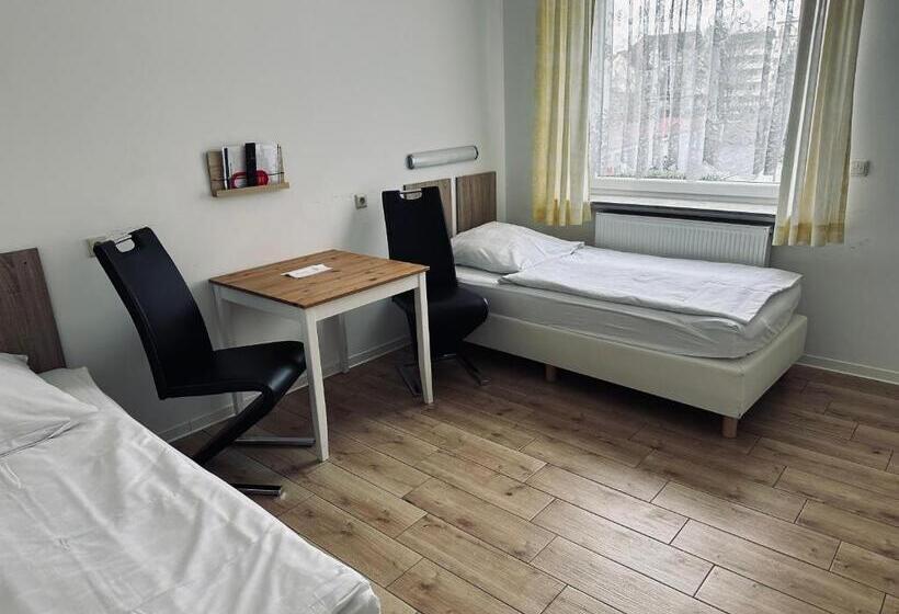 בית מלון כפרי Gästehaus Hanseat