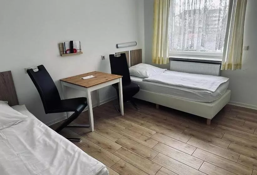 Hotelli Gästehaus Hanseat