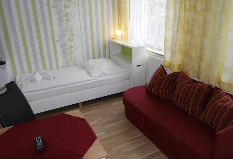 Hotelli Gästehaus Hanseat