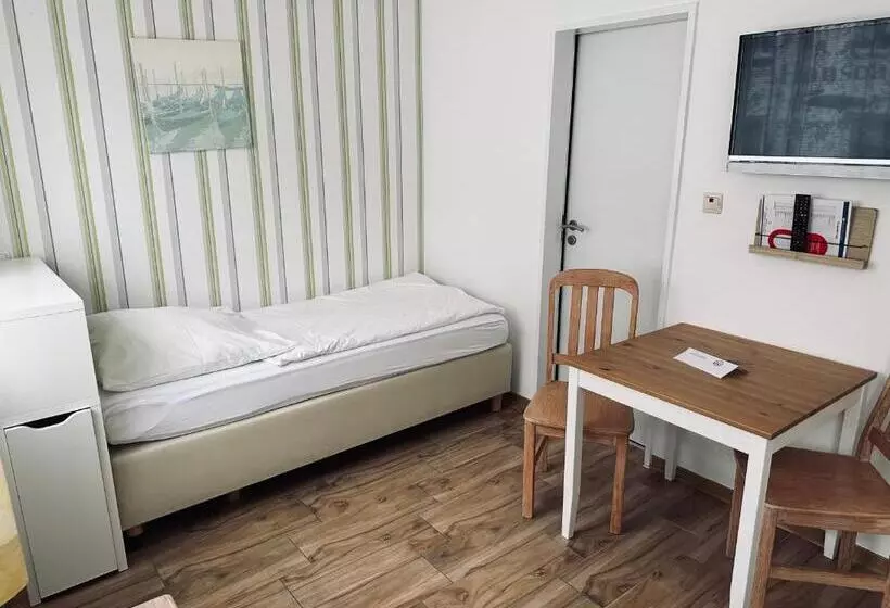 Hotelli Gästehaus Hanseat