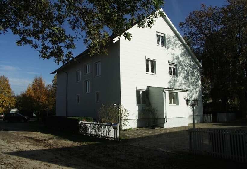 酒店 Haus Am Bach Gemütliche Pension