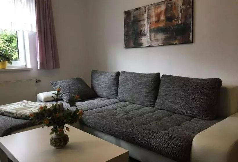 Hotelli Haus Linde Frauenwald Am Rennsteig