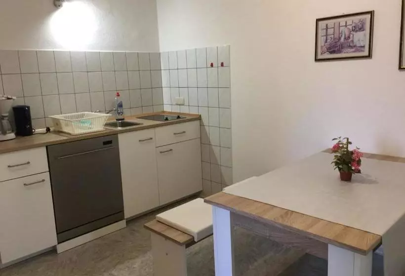 Hotelli Haus Linde Frauenwald Am Rennsteig