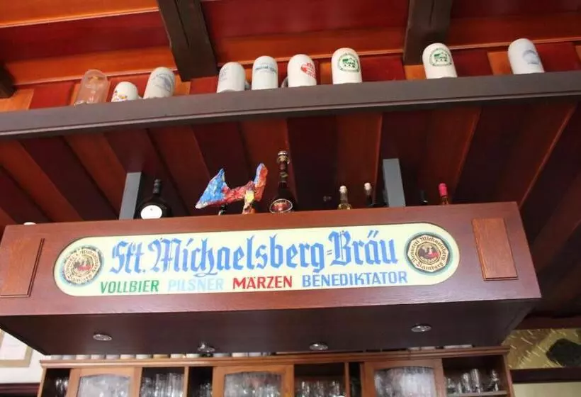 هتل Landgasthof Heerlein