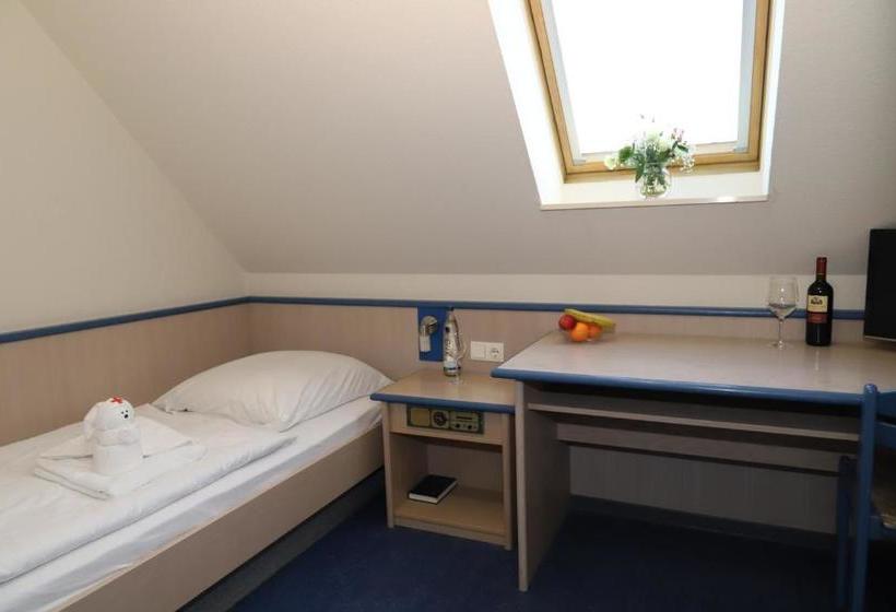 هتل Smart Hostel By Landgasthof Velber 24h7d