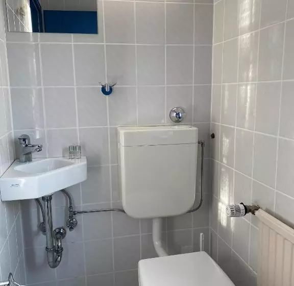 Hotelli Smart Hostel By Landgasthof Velber 24h7d