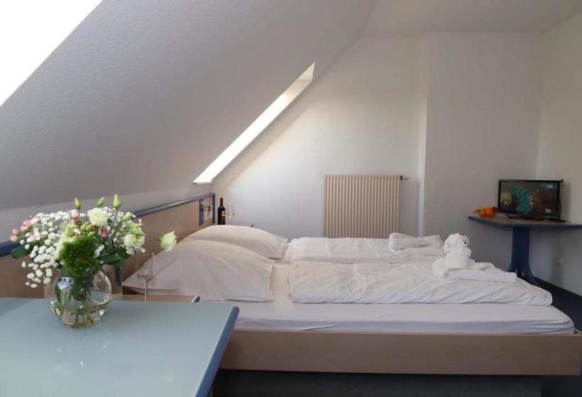 هتل Smart Hostel By Landgasthof Velber 24h7d