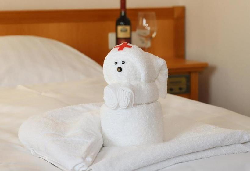 هتل Smart Hostel By Landgasthof Velber 24h7d