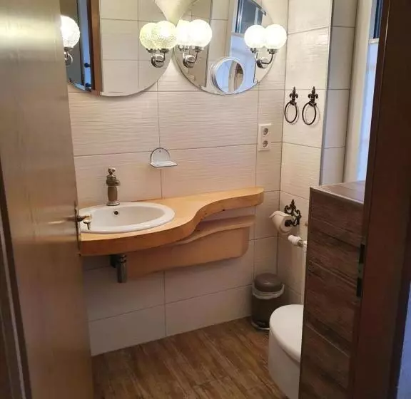 Hotelli Pension Zum Holzpantoffelmacher