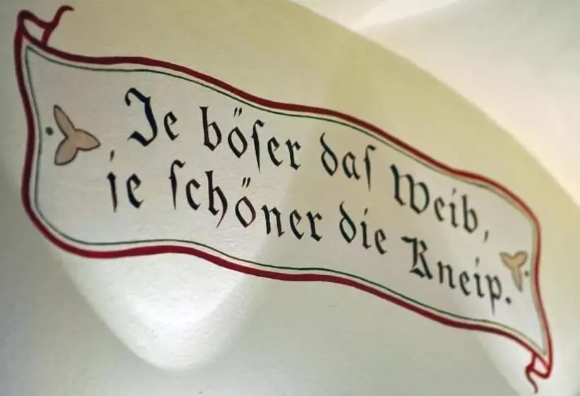 ホテル Schwerter Schankhaus &