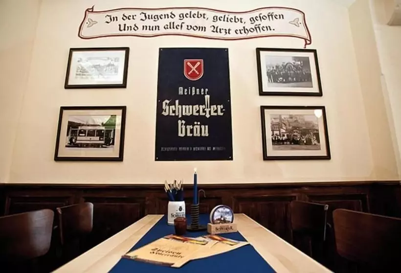 ホテル Schwerter Schankhaus &