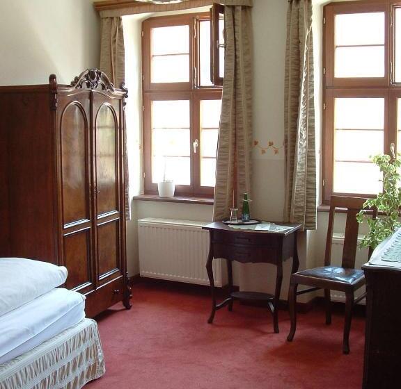 Отель Und Gasthof Dreibeiniger Hund